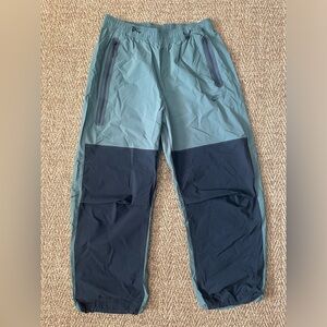 Nike Tech Woven Oversized Track Pants Green Black Men’s Size Large HM7158-338